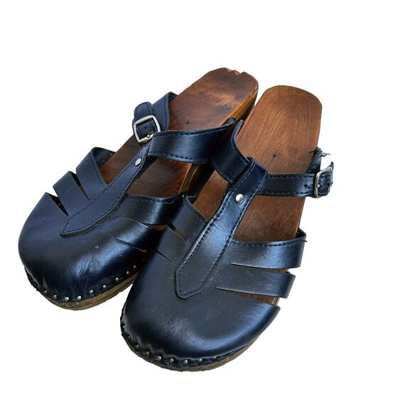 Troentorps Mary Jane Clogs in Black - Picture 1 of 8